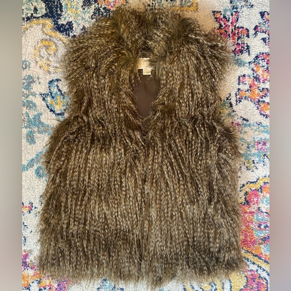 Michael Michael Kors Faux Fur Vest Size Small - Picture 7 of 7